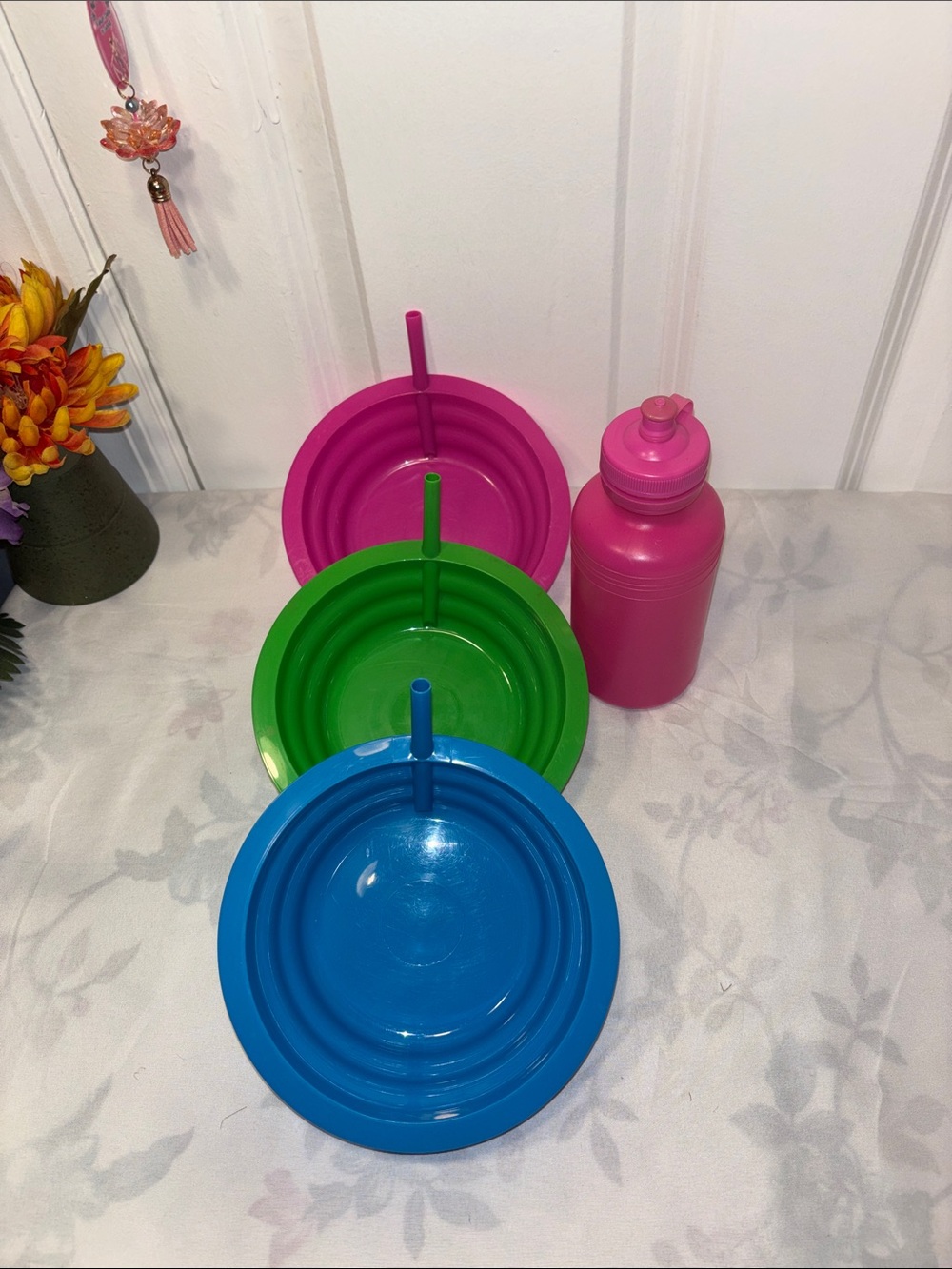 Kids 4-Piece Drink & Snack Set – Bottle + 3 Bowls with Straws